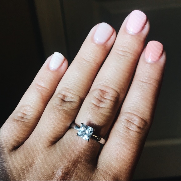 Sterling Silver Solitaire Princess Cut CZ Ring Sz8 - Picture 7 of 11